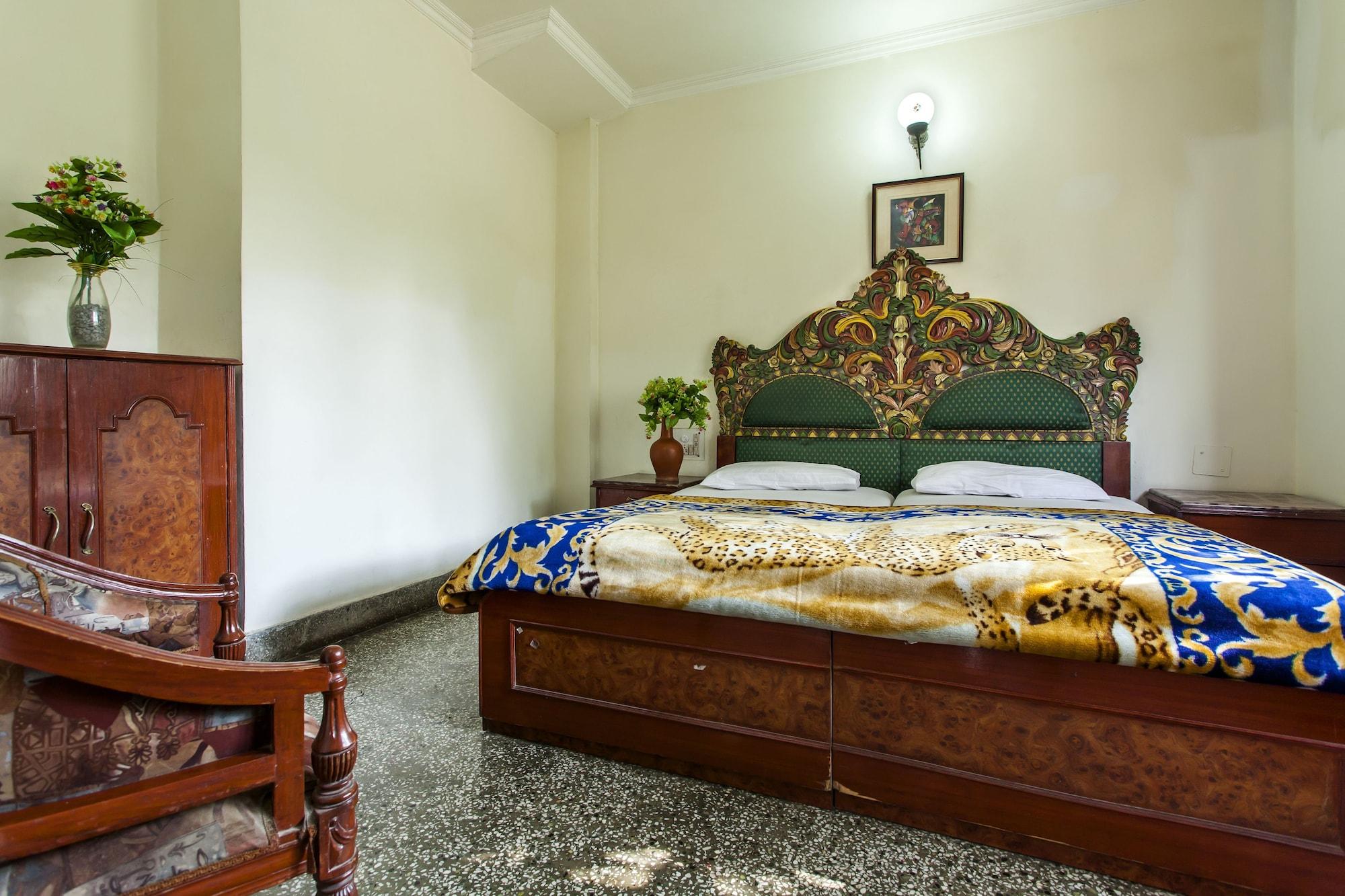 Hotel Sunshine Delhi  Buitenkant foto