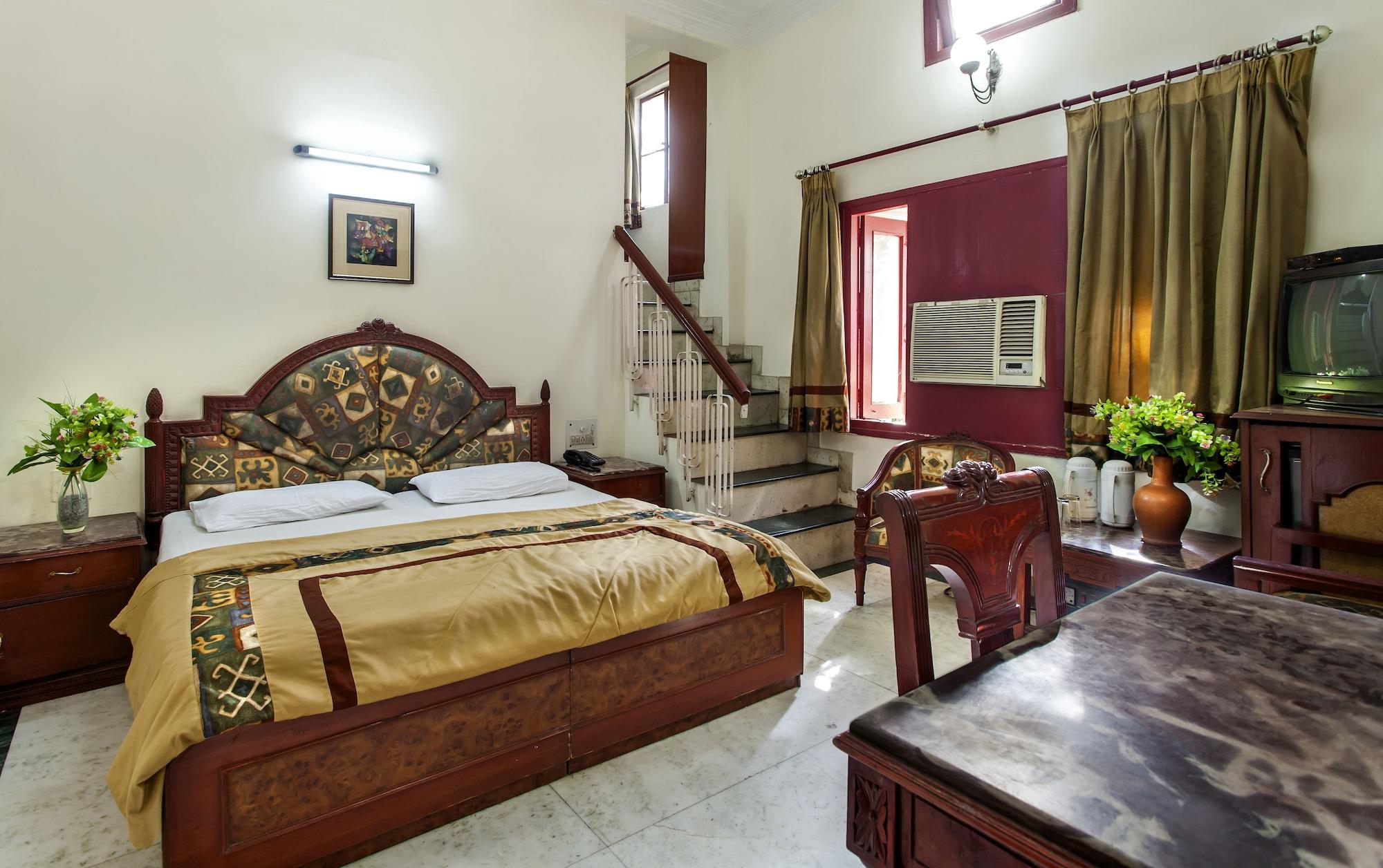 Hotel Sunshine Delhi  Buitenkant foto