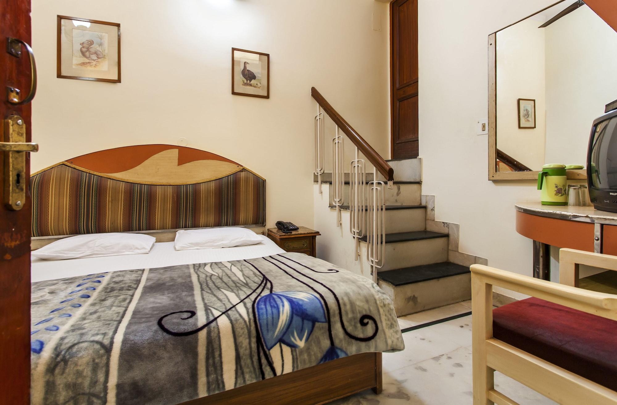 Hotel Sunshine Delhi  Buitenkant foto