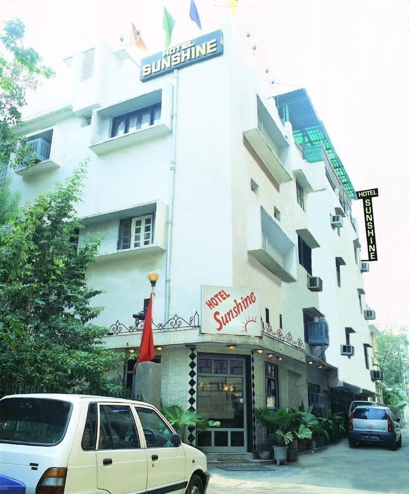 Hotel Sunshine Delhi  Buitenkant foto