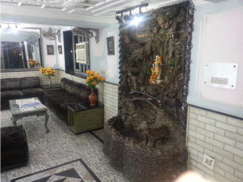 Hotel Sunshine Delhi  Buitenkant foto